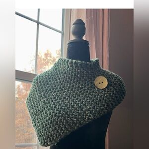 Handknit Highlander Shawl Chunky Moss Green Tweed